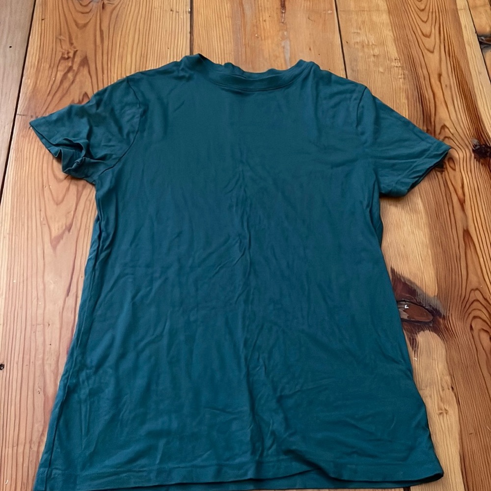 Women’s XS Turquoise T Shirt
